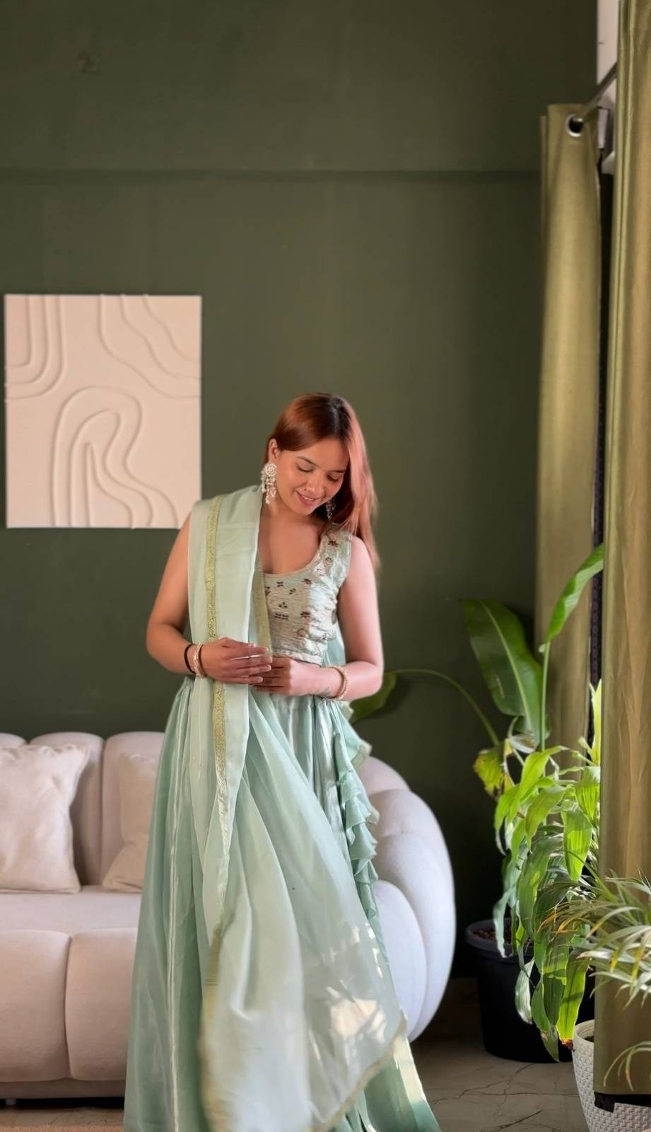 KR 123 crush Lehenga choli suppliers in Mumbai